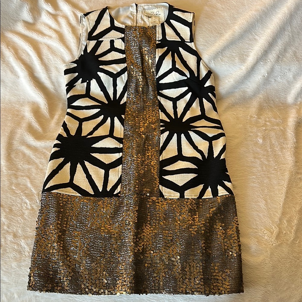 Chic Black and Gold Sleeveless Dress - Picture 1 of 8